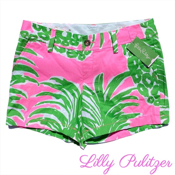 Lilly Pulitzer Pants - Lilly Pulitzer Callahan shorts Pink Pout Flamenco Size 4 Pink Green + White NEW